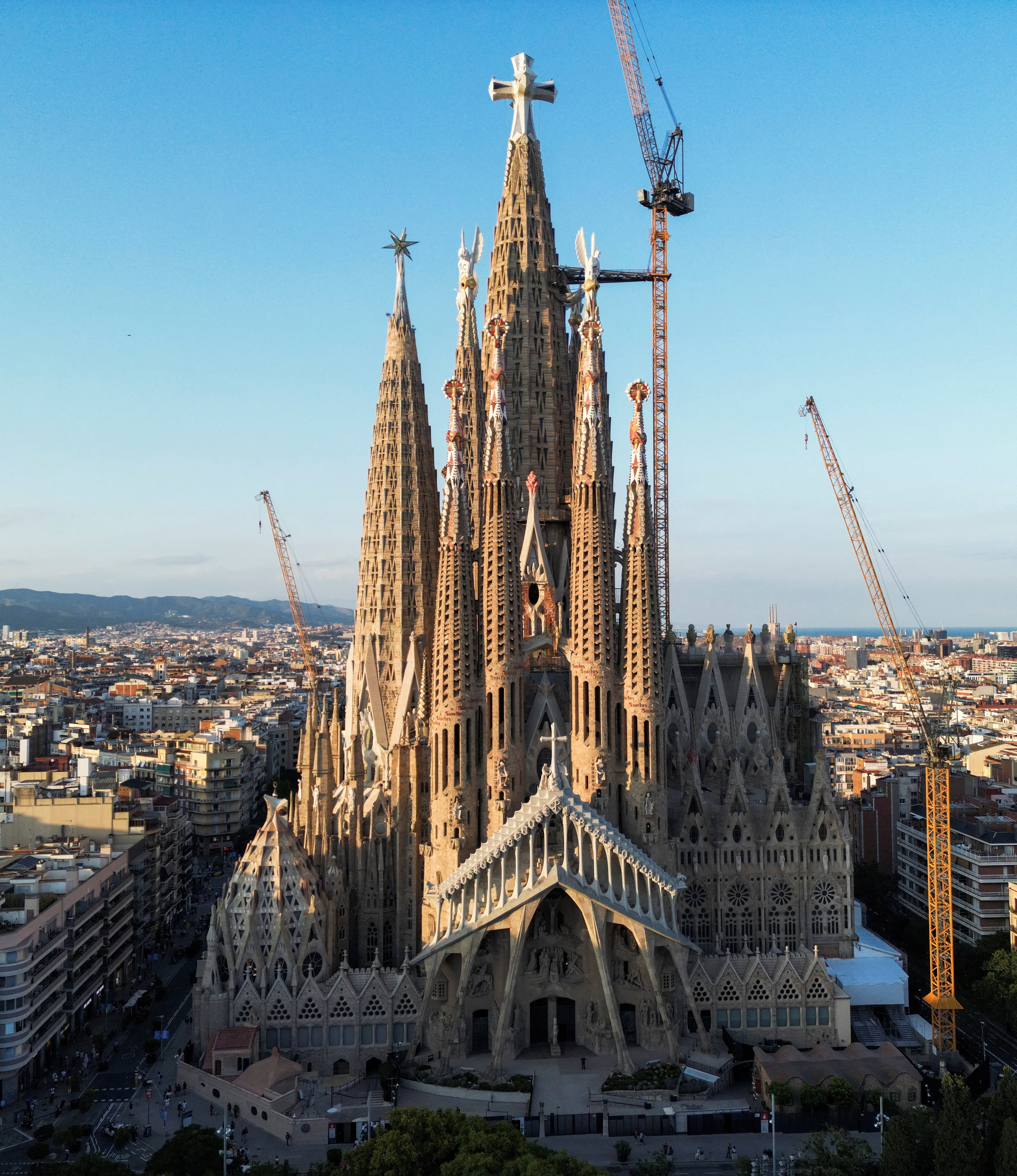 Igreja mais alta do mundo e há 140 anos em obras: conheça a Sagrada Família, onde papa Leão XIV reza missa nesta quarta-feira