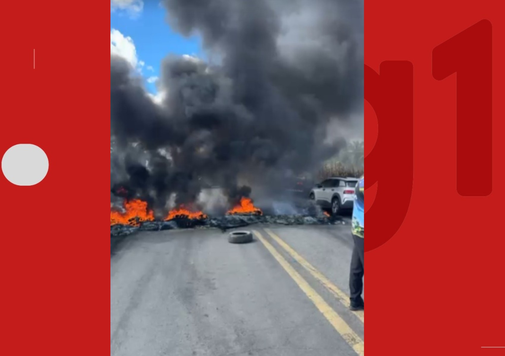 Produtores rurais interditam rodovia após conflitos por terras no extremo sul da Bahia