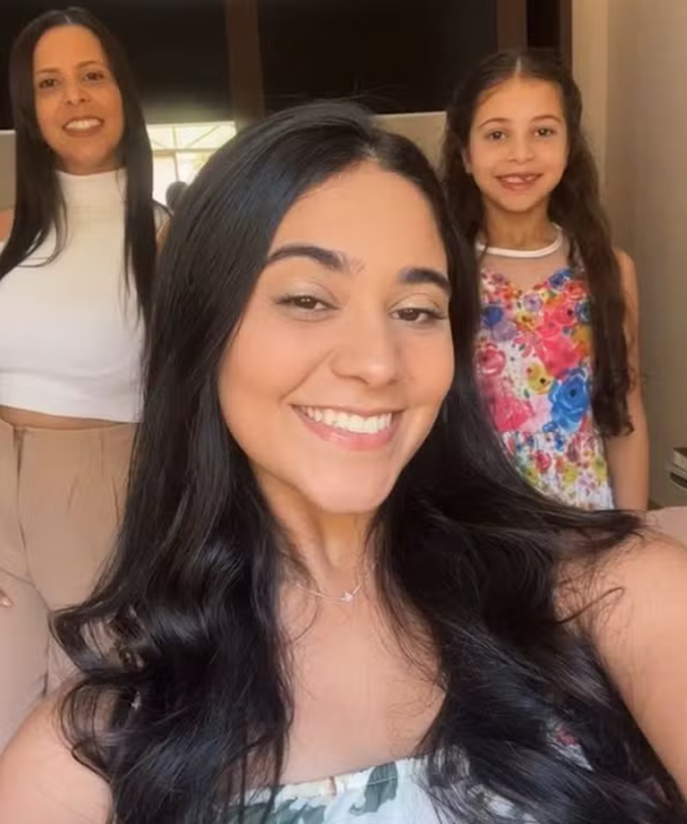 Samille Malta com a mãe e a irmã mais nova — Foto: Arquivo Pessoal