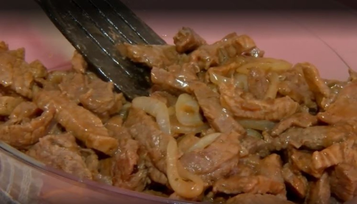 Aprenda a fazer uma receita de filé trinchado ao molho madeira