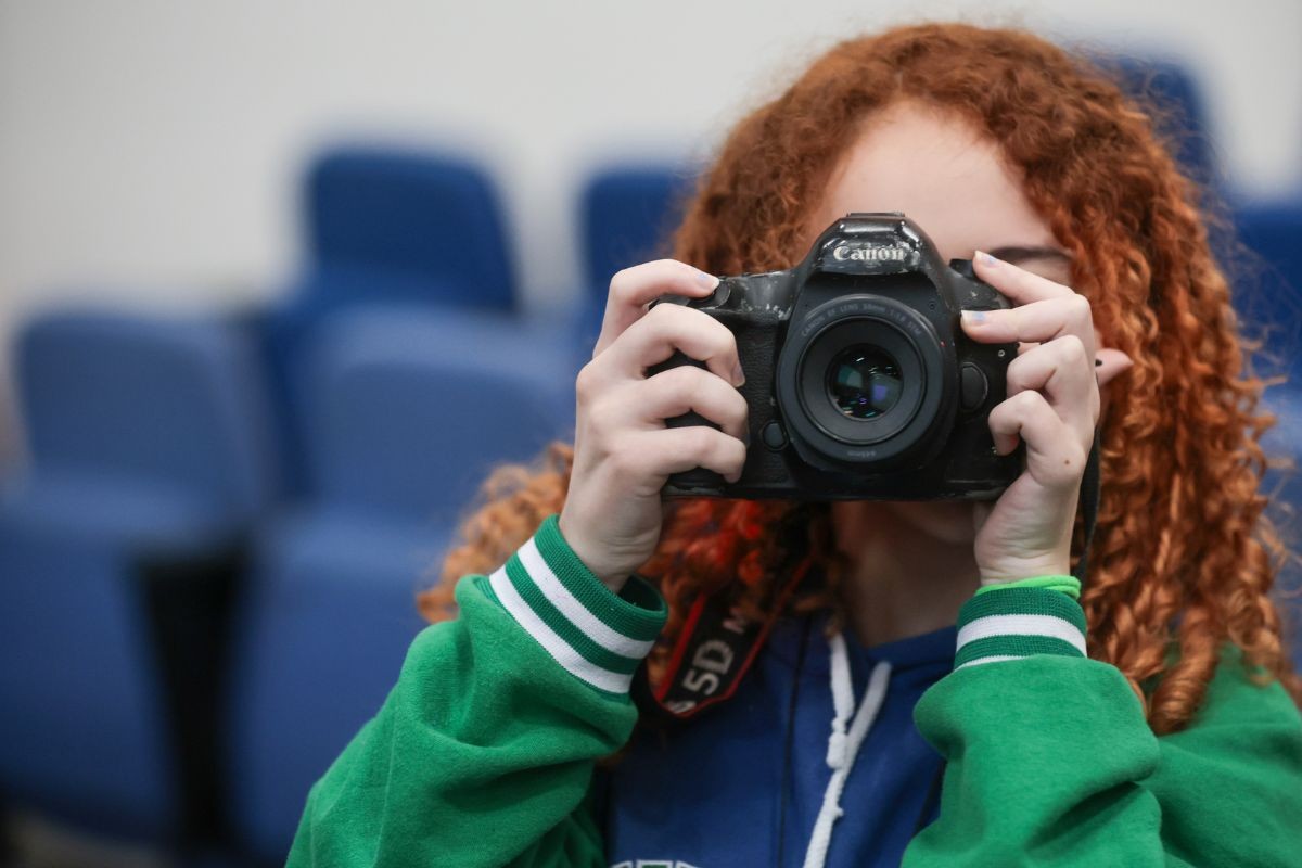 Praia Grande oferece cursos gratuitos de vídeo, fotografia e grafite para jovens; veja como participar