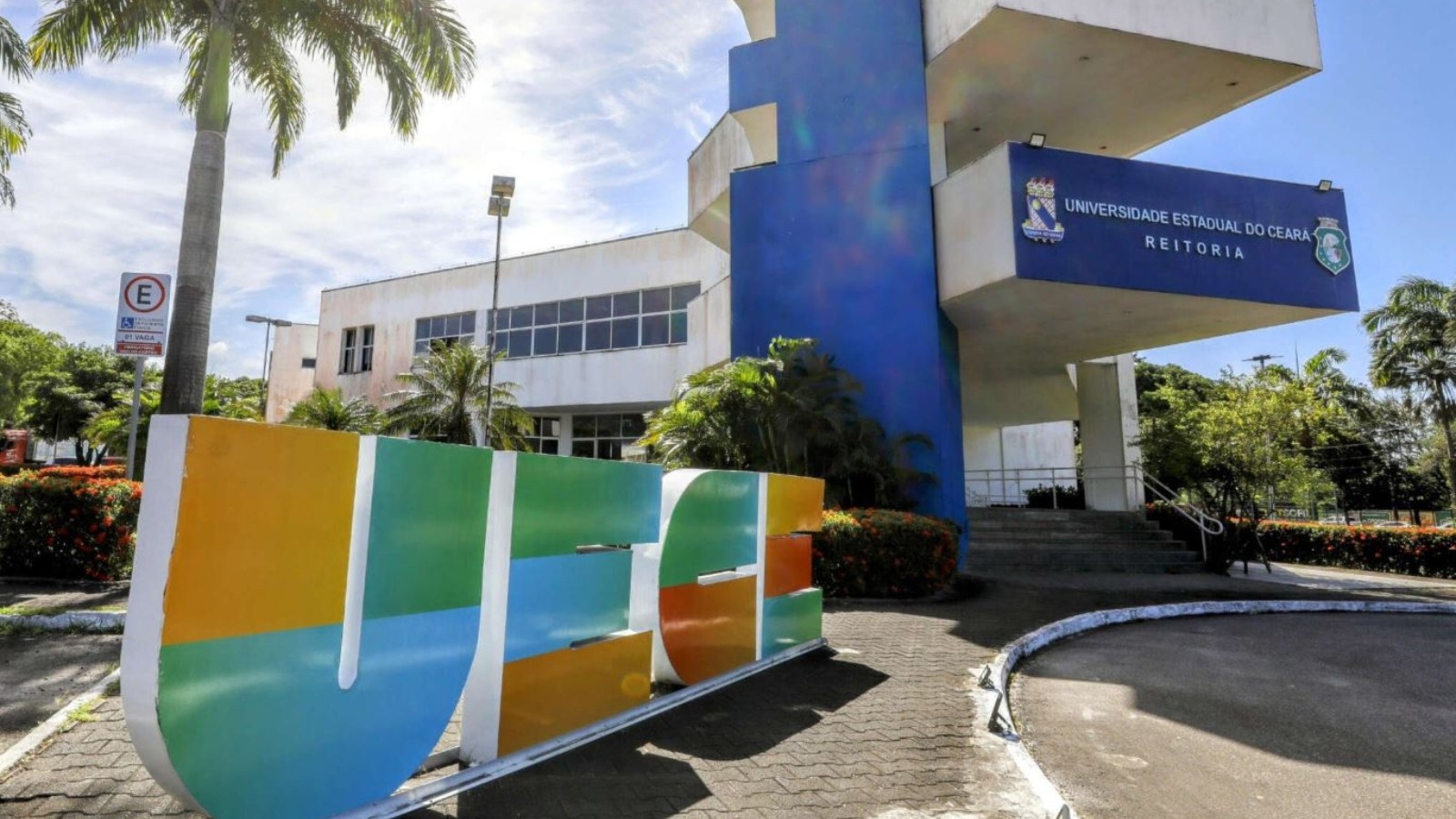 Uece oferta 2.880 vagas para cursos de graduação