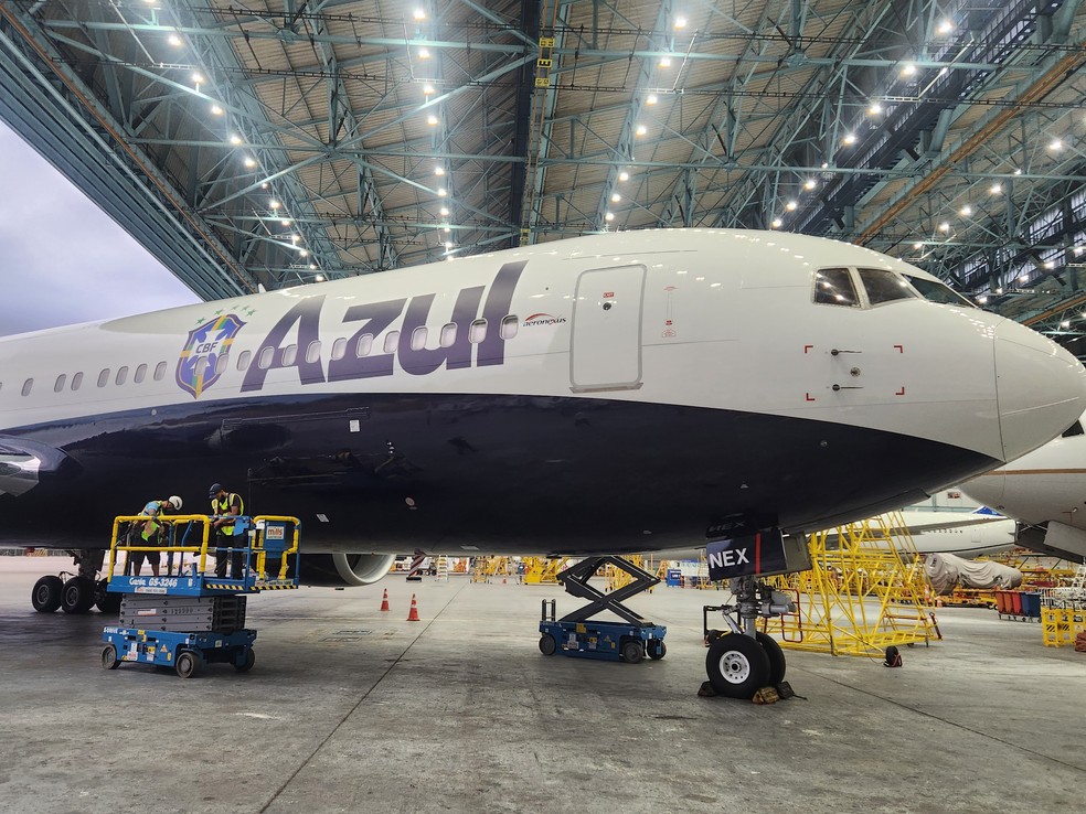 Avião que levará seleção brasileira aos EUA antes da Copa do Mundo. — Foto: Divulgação/Azul