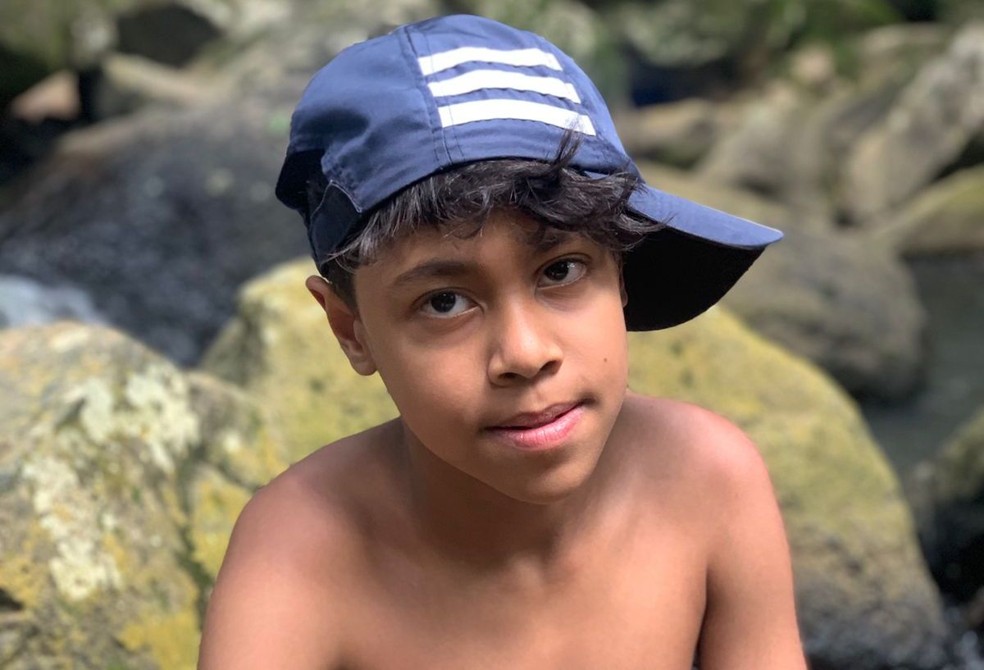 Pedro tem 10 anos e precisa fazer retirada do tumor para maior análise — Foto: Arquivo pessoal