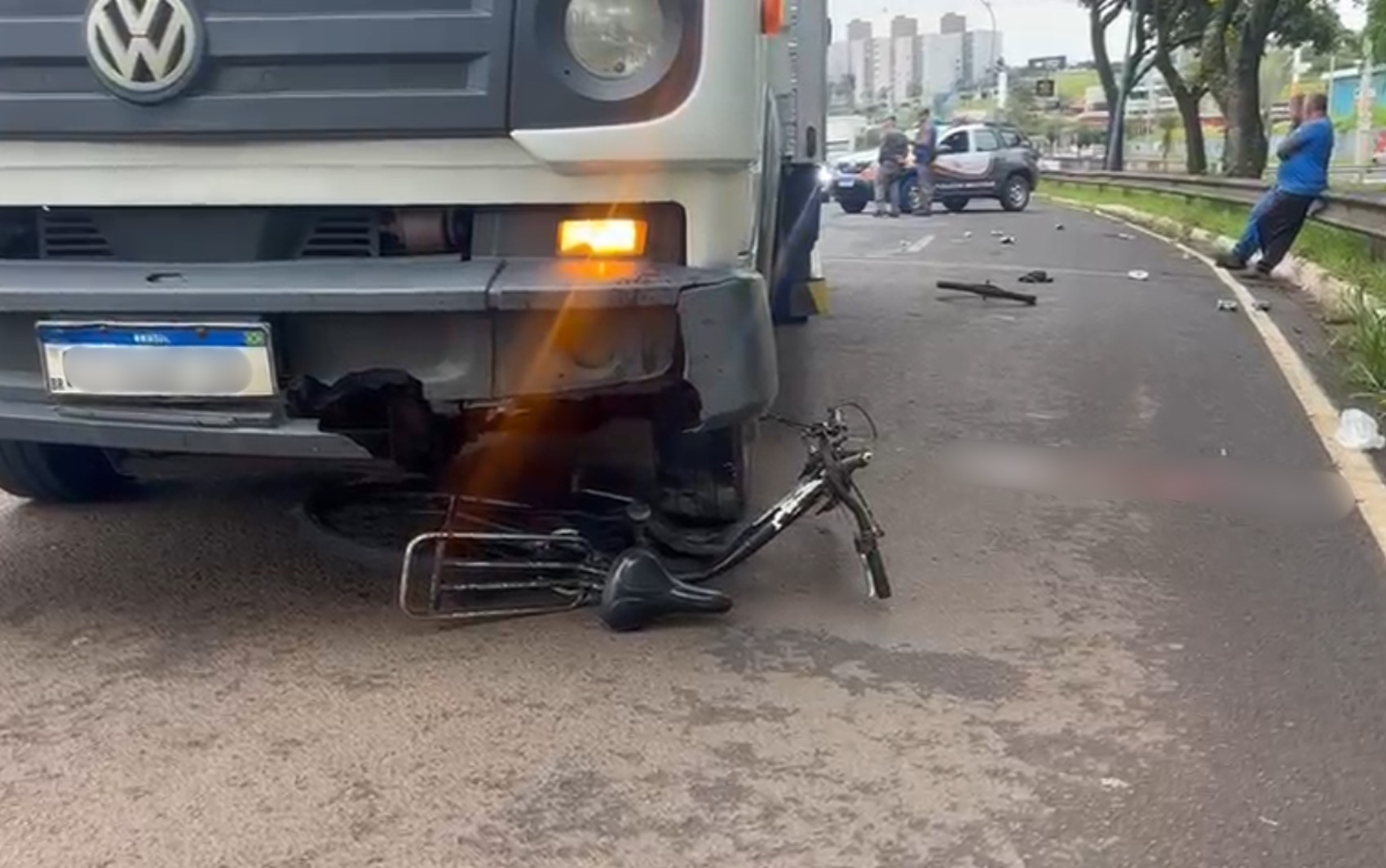 Duas pessoas morrem em dois acidentes de trânsito em avenidas em Franca, SP