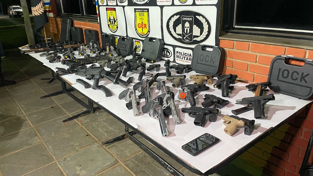 Uberlândia: PM recupera mais de 50 armas levadas de loja de caça e pesca durante assalto com reféns