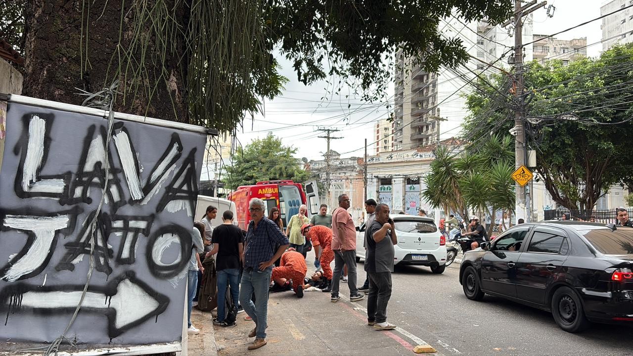 Universitários são esfaqueados em discussão na UFF, no RJ