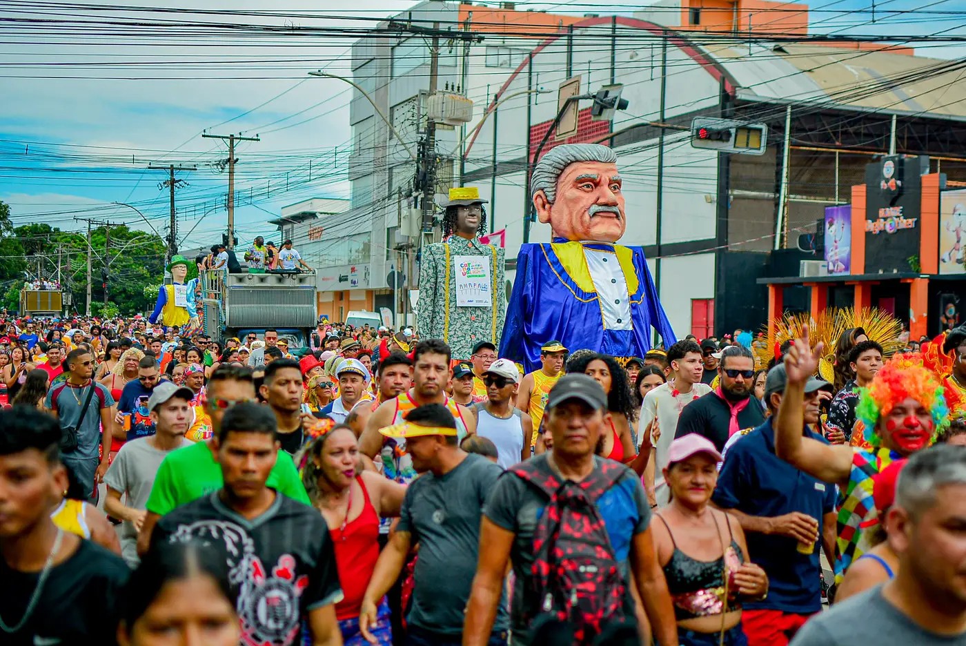 Carnaval 2026: veja o que abre e fecha durante a folia no Amapá 