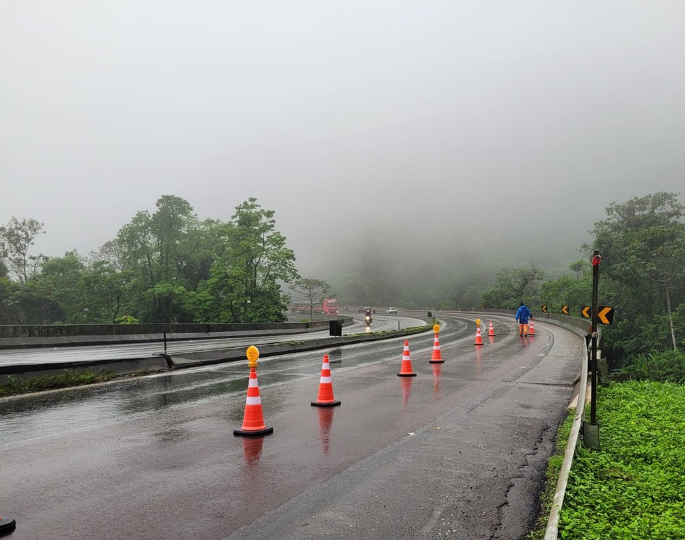 Trecho da BR-277 é bloqueado preventivamente até segunda-feira (9) entre  Curitiba e Paranaguá