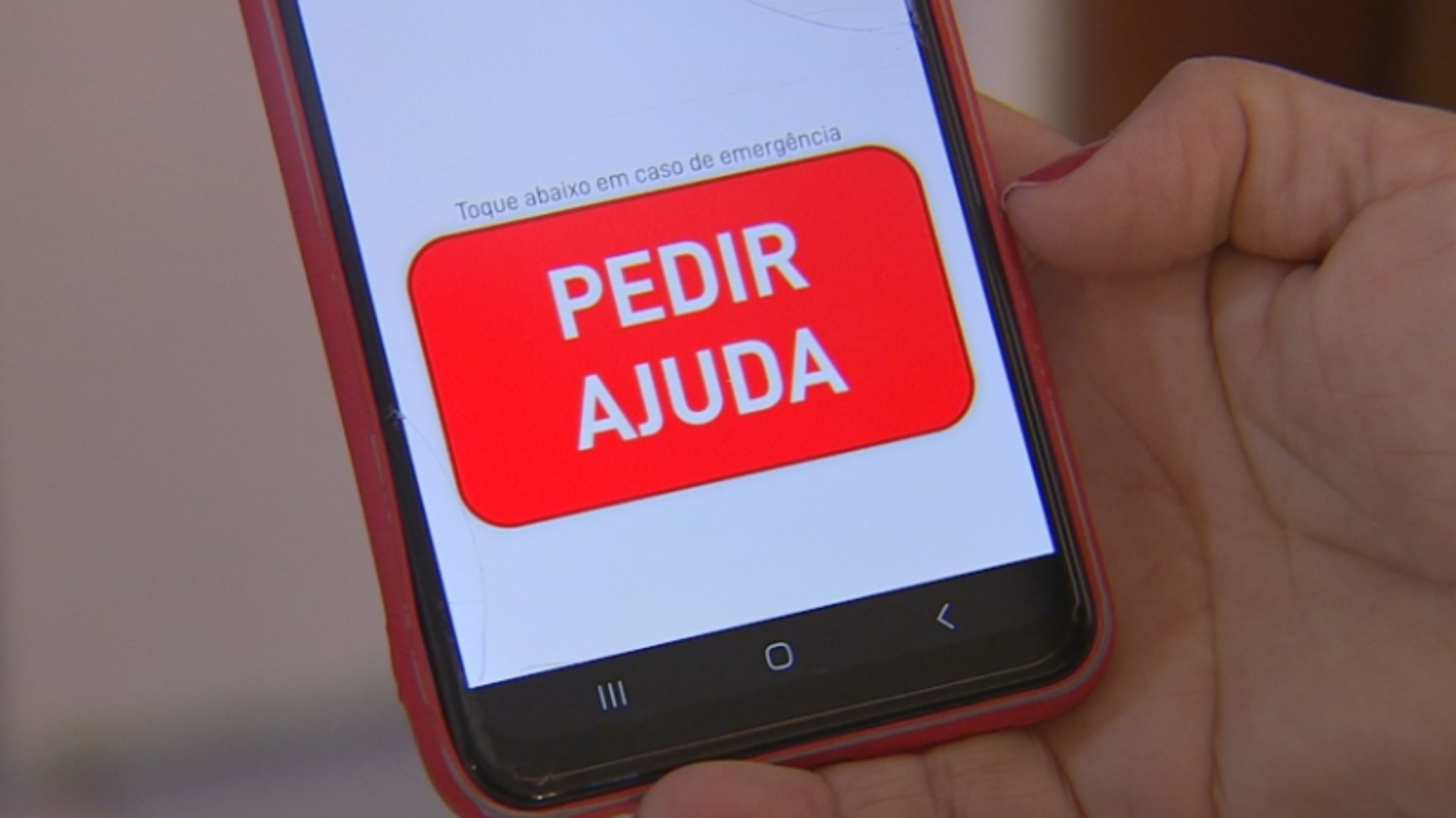 Filha é presa por descumprir medida protetiva e invadir casa da mãe pela 5ª vez em MG