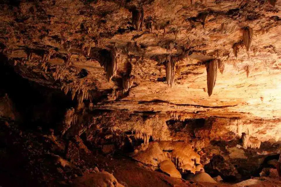 Caverna localizada na Serra do Roncador  Foto: Reproduo