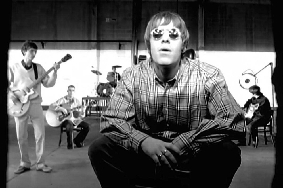 Clipe de 'Wonderwall', do Oasis. — Foto: Reprodução/YouTube
