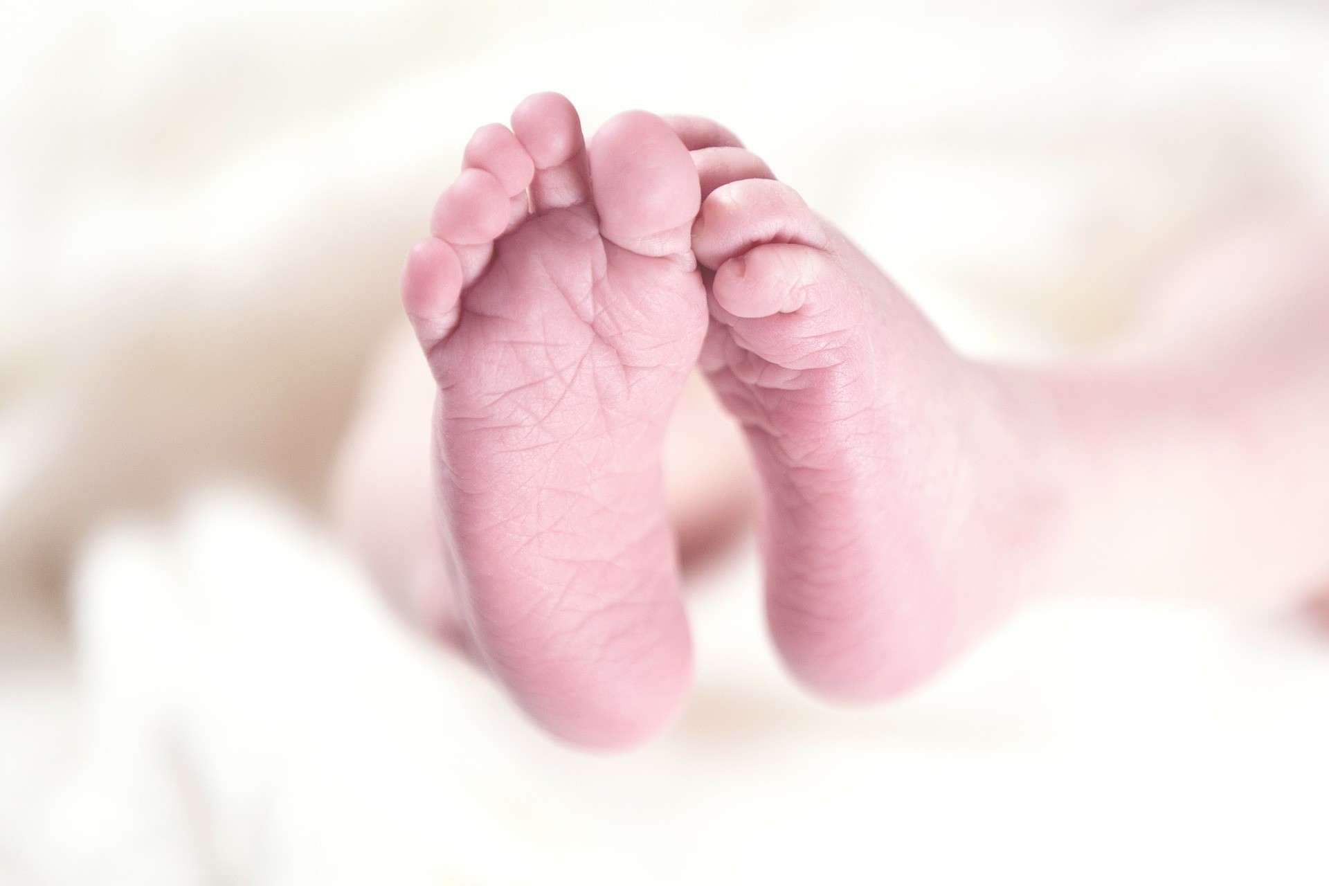 Bebês natimortos podem ter nome registrado em cartório; 'Importante para nós, como família', diz mãe de criança que nasceu morta no DF