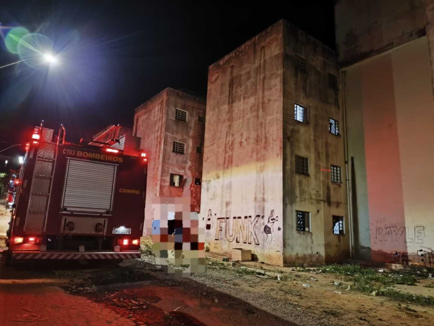 Apartamento é danificado por incêndio em Montes Claros