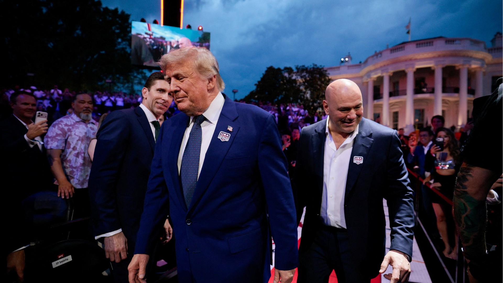 Donald Trump aparece com Dana White na Casa Branca antes do início do UFC 250; FOTOS 
