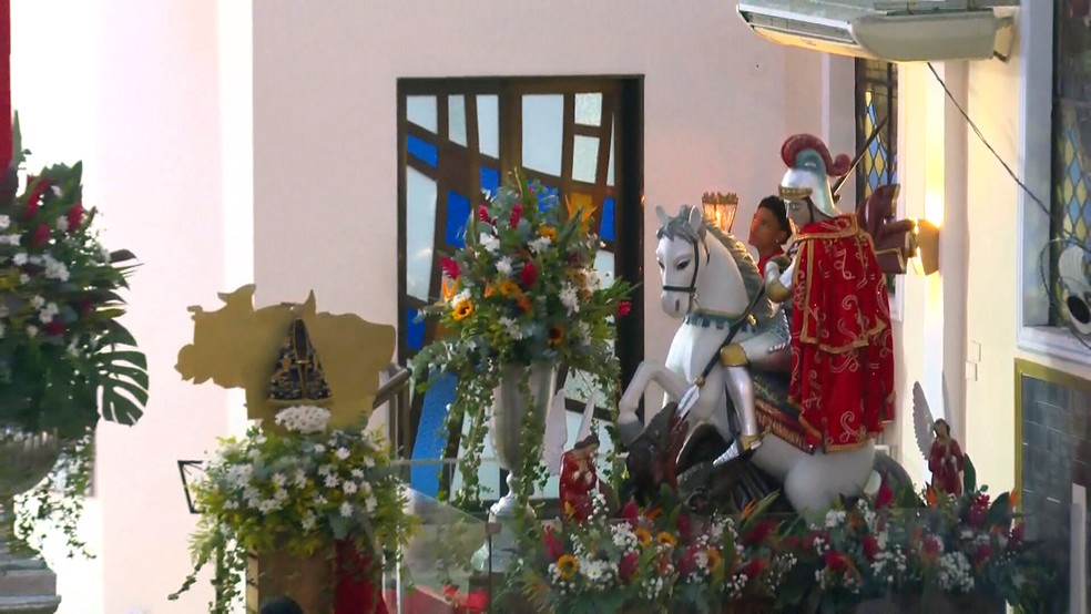 Imagem de São Jorge na Matriz de Quintino — Foto: Reprodução/TV Globo