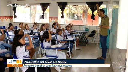 Professor surdo leva inclusão às escolas de Palmas