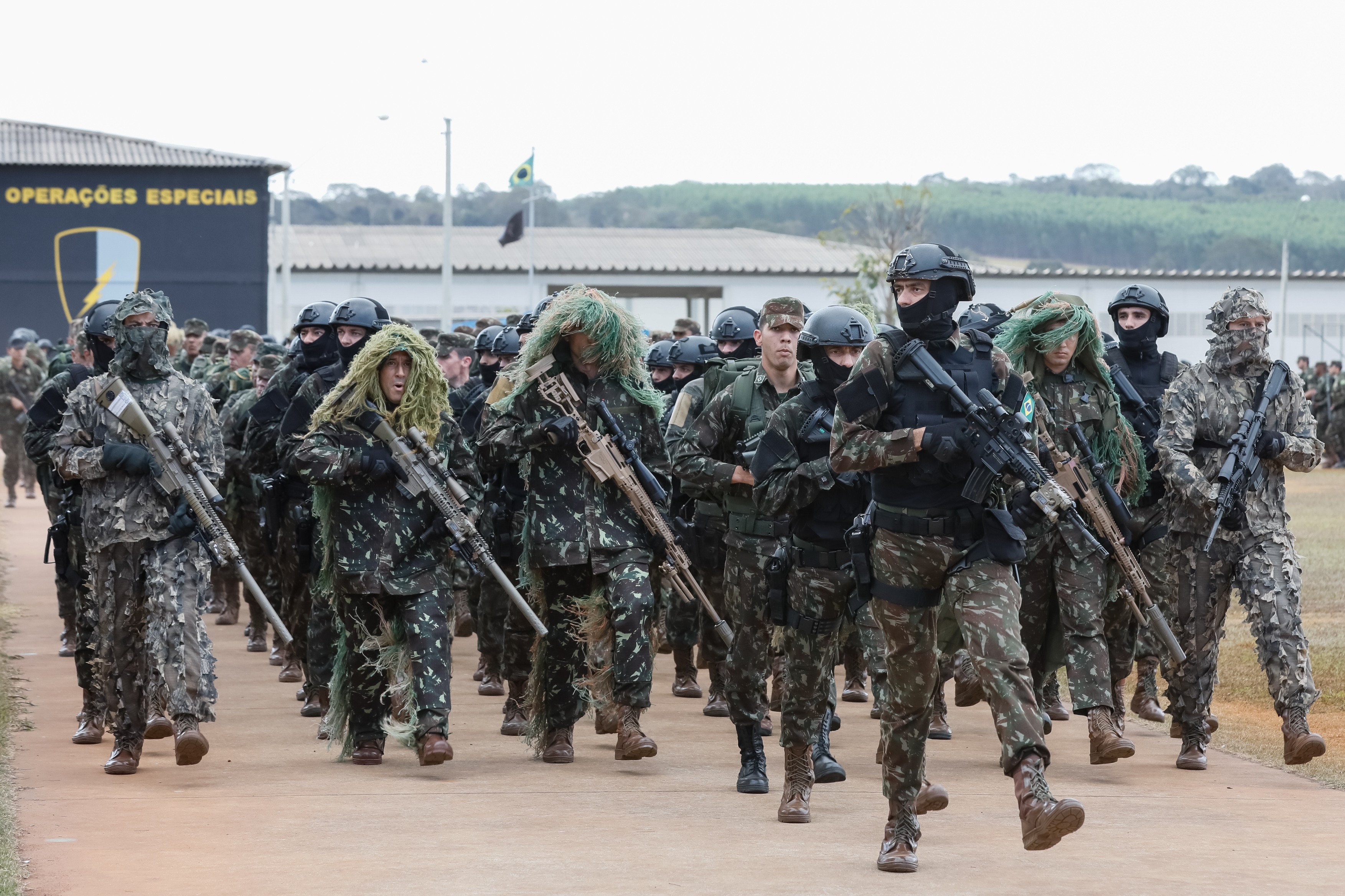 Moraes arquiva apuração contra irmã de ' kid preto' que tentou entrar em batalhão com eletrônicos em panetone