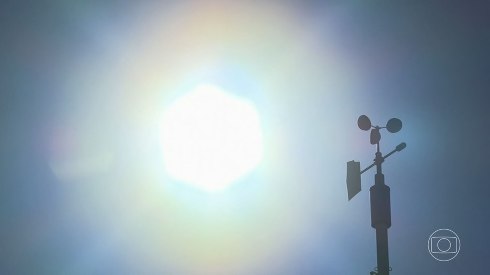 Baixa umidade do ar deixa quase metade do Brasil em estado de alerta — Foto: Reprodução/TV Globo