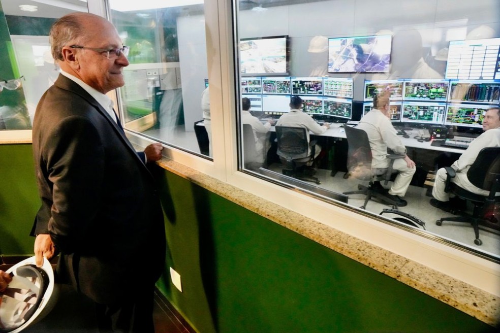 Geraldo Alckmin visitou fábrica em Cubatão (SP) — Foto: Cadu Gomes/Vice-Presidência da República