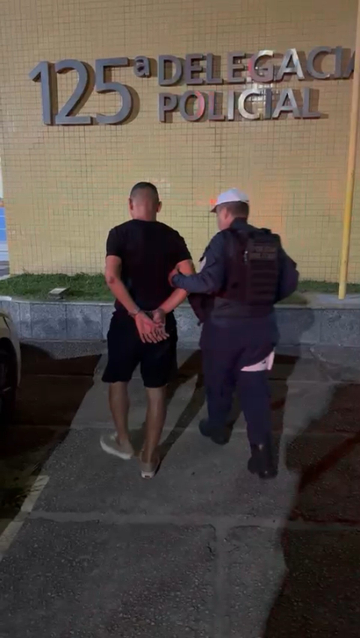 Motorista é preso por embriaguez ao volante e motociclista fica ferido em atropelamento na Região dos Lagos