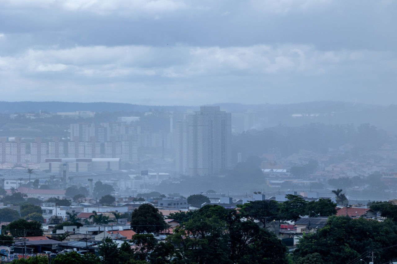 Frente fria traz chuvas e ventos de 70 km/h a Jundiaí; veja previsão