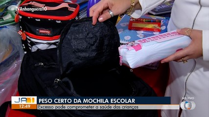 Mochila pesada pode prejudicar a saúde das crianças