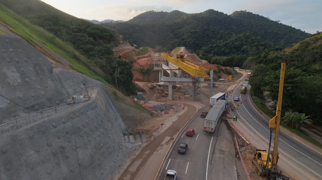 Primeiro viaduto das obras na Serra das Araras é inaugurado neste sábado 