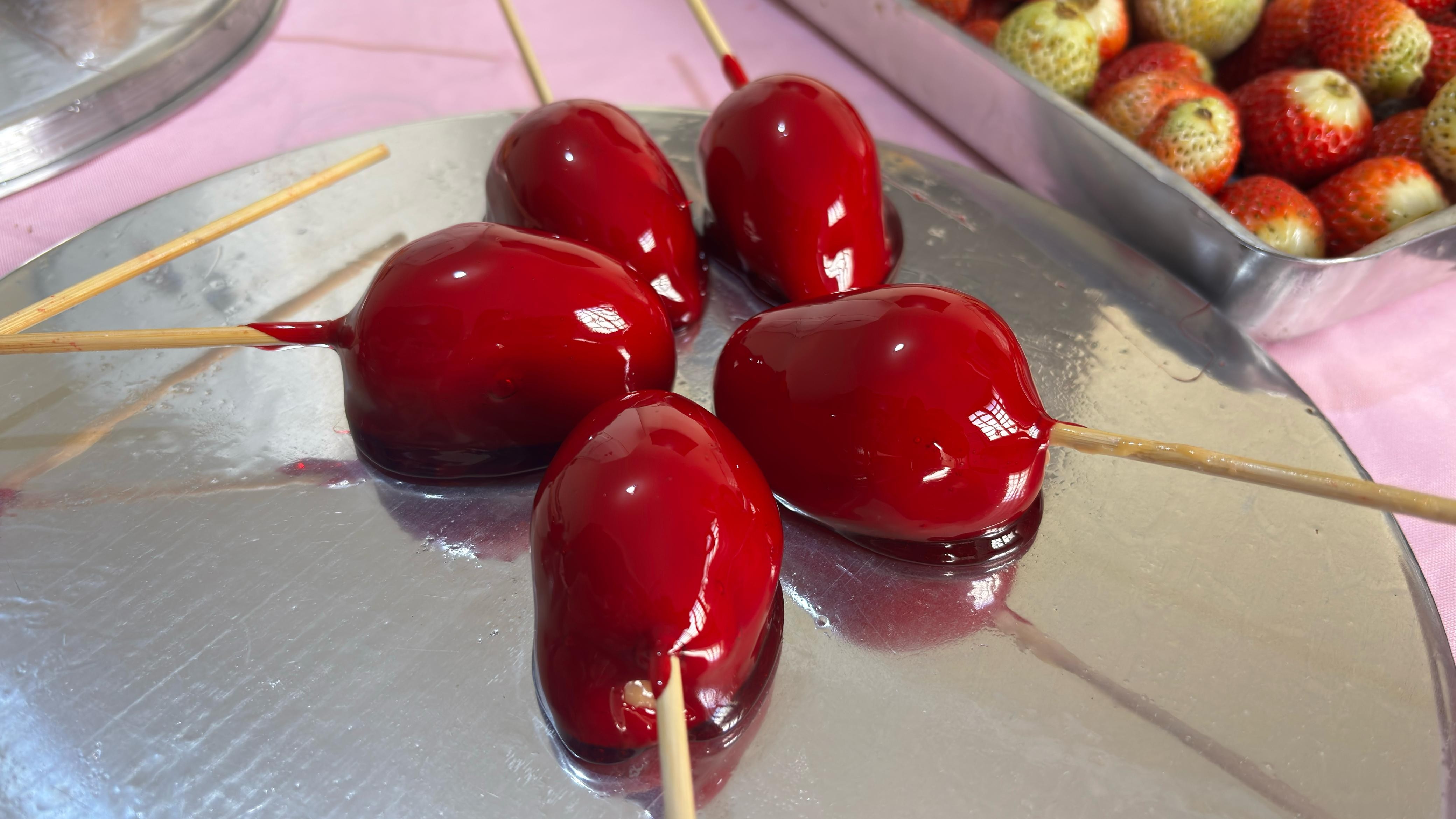 Hora errada? Trend do morango do amor aumenta procura pela fruta, ainda no início da colheita, e eleva os preços