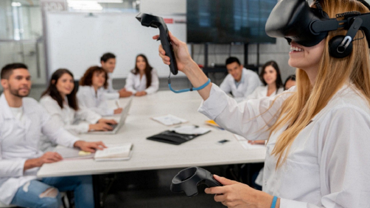 UniCV lidera preparo para o futuro com inovação e tecnologia