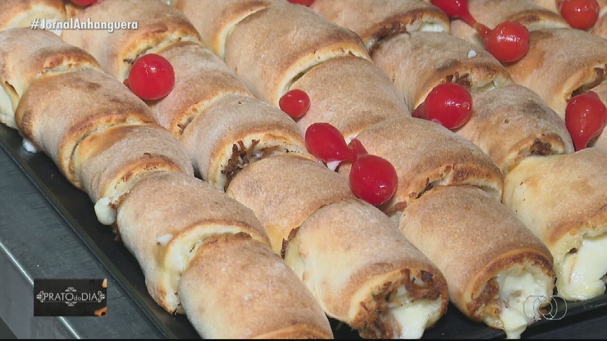 Aprenda como fazer petisco de borda de pizza recheada Prato do Dia G1