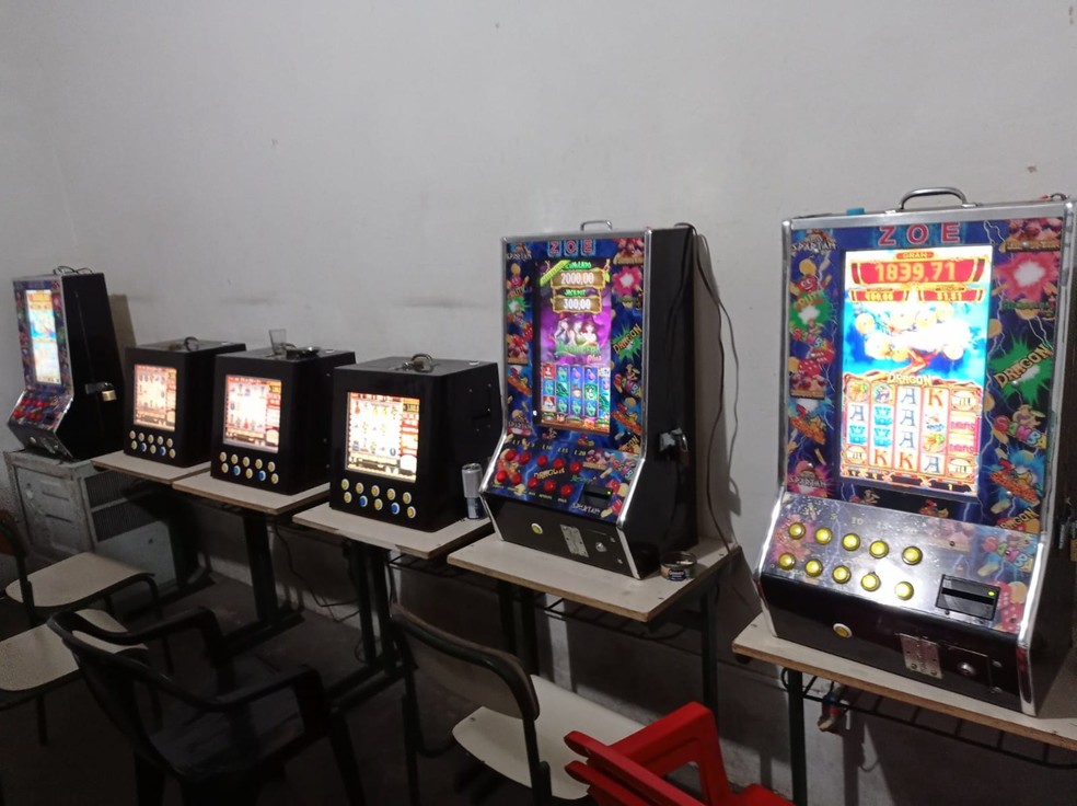 Deic apreende máquinas de jogos de azar em Piracicaba; local tinha