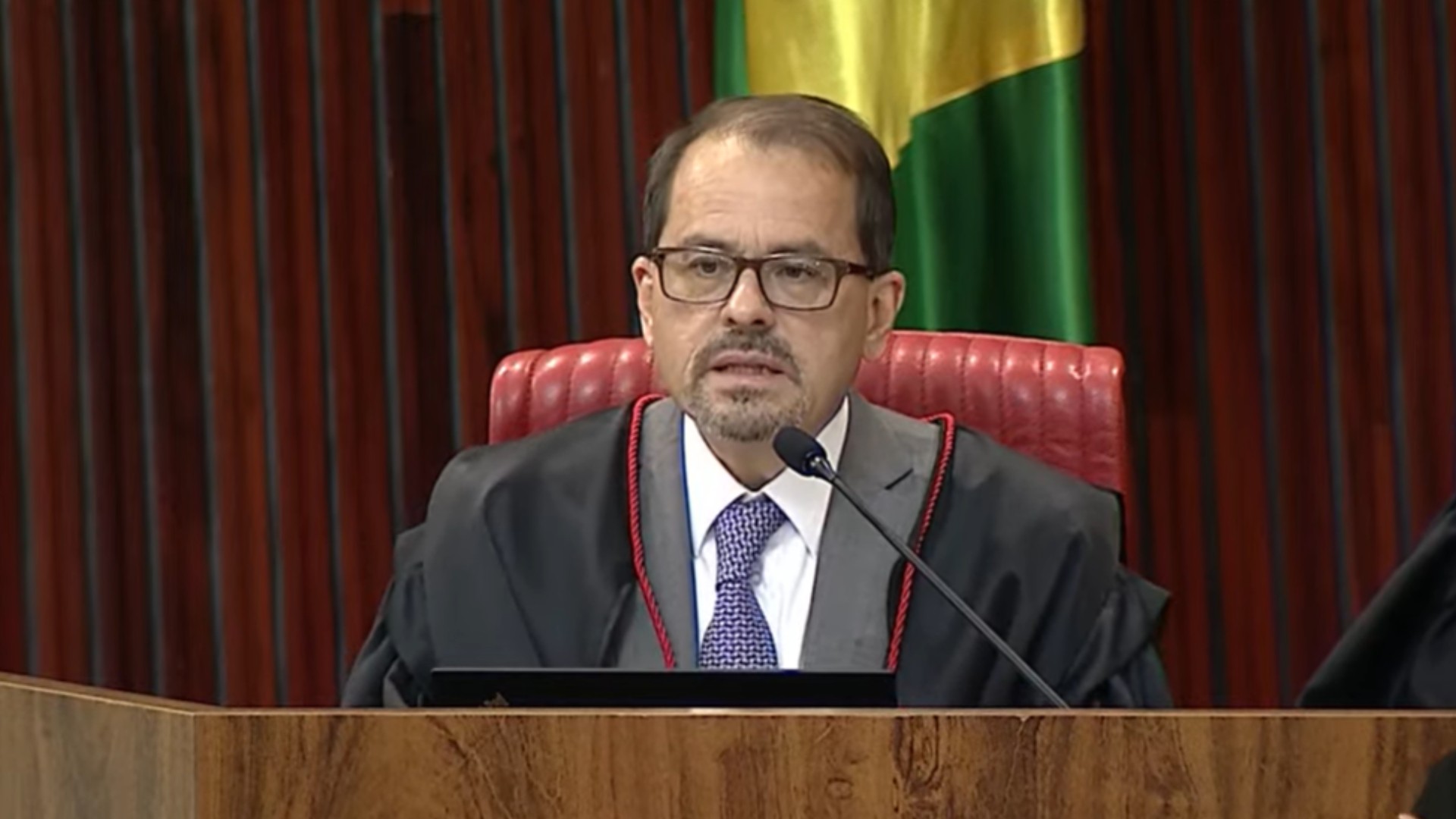 Ministro do TSE barra nova suspensão do canal ‘Exército do Lula’