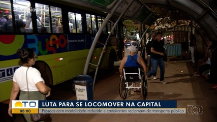 Pessoas com mobilidade reduzida reclamam do transporte público em Palmas