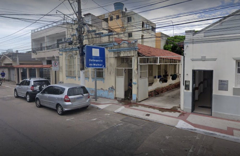 Homem persegue ex-companheira até delegacia e acaba preso enquanto mulher registrava queixa contra ele