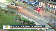 Novas imagens mostram quando motorista de caminhonete faz converso proibida e mata entregador atropelado em avenida de Goinia