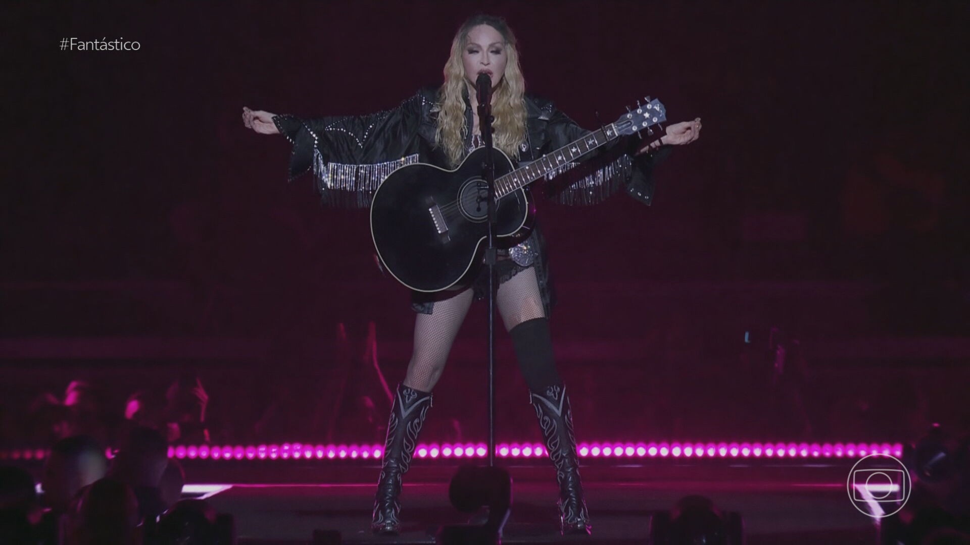 Madonna leva fãs ao delírio no Rio de Janeiro com o maior show de sua carreira