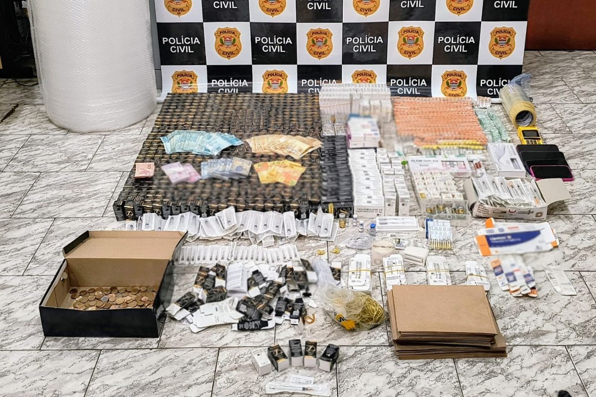 Casal é preso suspeito de vender anabolizantes e medicamentos sem autorização no interior de SP