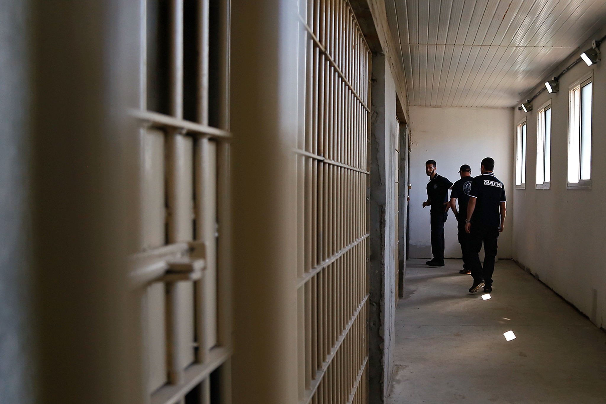 Vinte e quatro presos não voltaram para a cadeia após 'saidinha' no fim do ano, diz Polícia Penal do RS