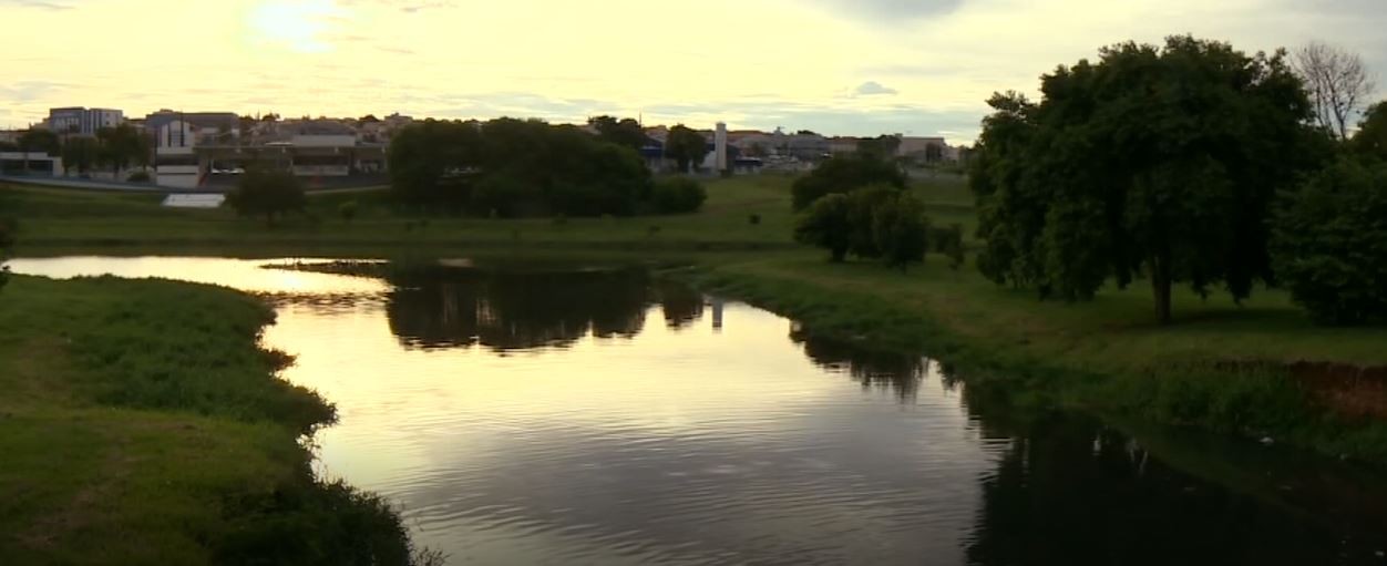 Homem desaparece após ter barco atingido por tromba d'água em córrego de Indaiatuba