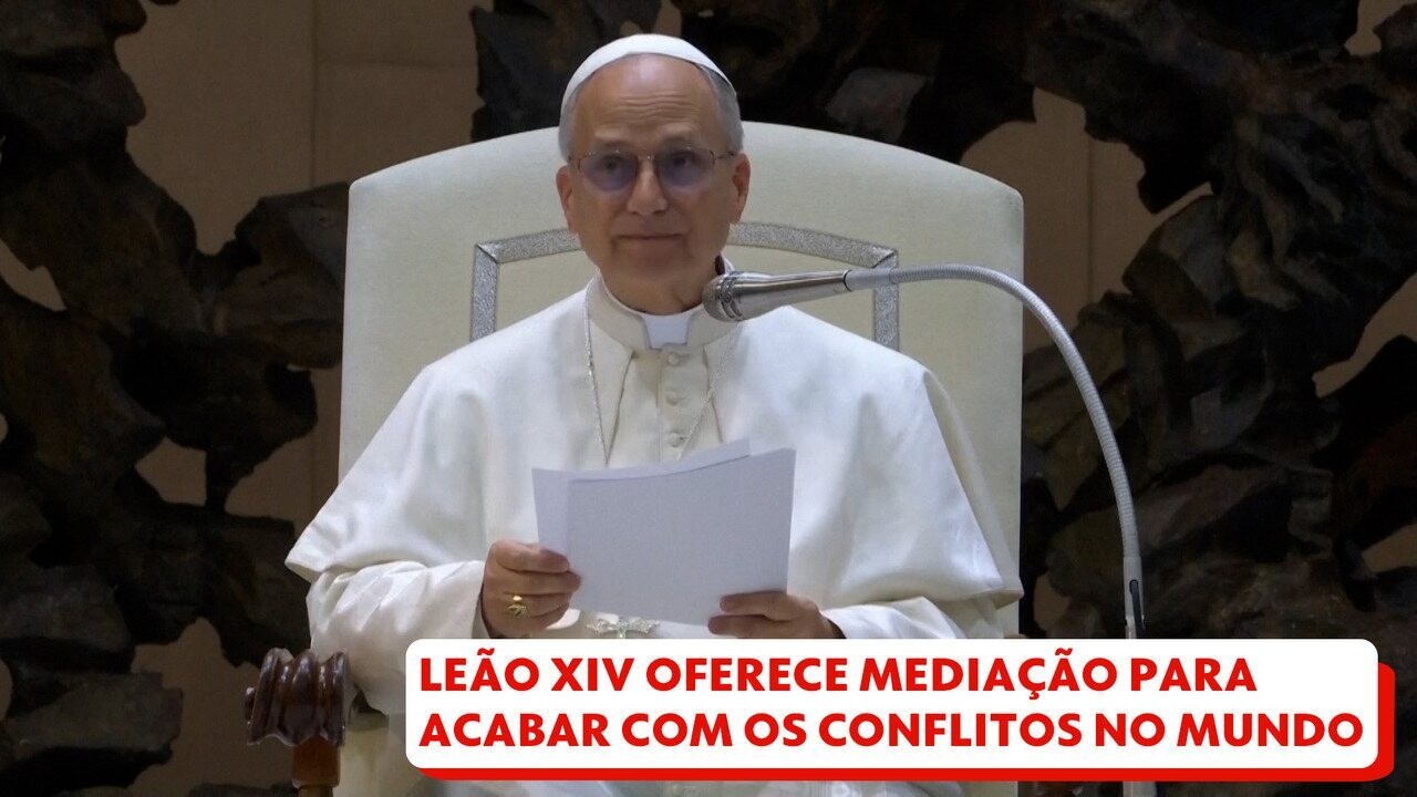 Foto oficial do papa Leão XIV é divulgada pelo Vaticano