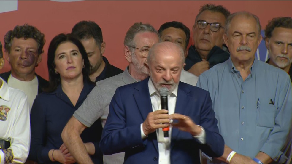 Lula fala após ir para 2º turno — Foto: Reprodução/Globo