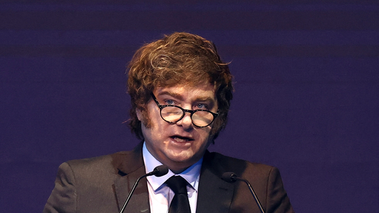 Agenda de Lula na Argentina tem previsão de encontro com Cristina Kirchner, mas não com Milei