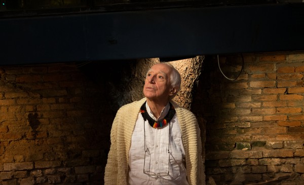 Zé Celso Martinez Corrêa no Teatro Oficina em São Paulo, em imagem de março de 2017 — Foto: Daniel Teixeira/Estadão Conteúdo/Arquivo