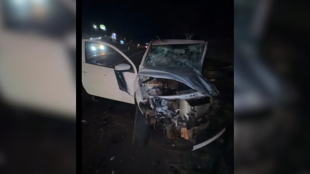 Motorista morre após batida frontal entre carros na SP-310 em Monte Aprazível-SP