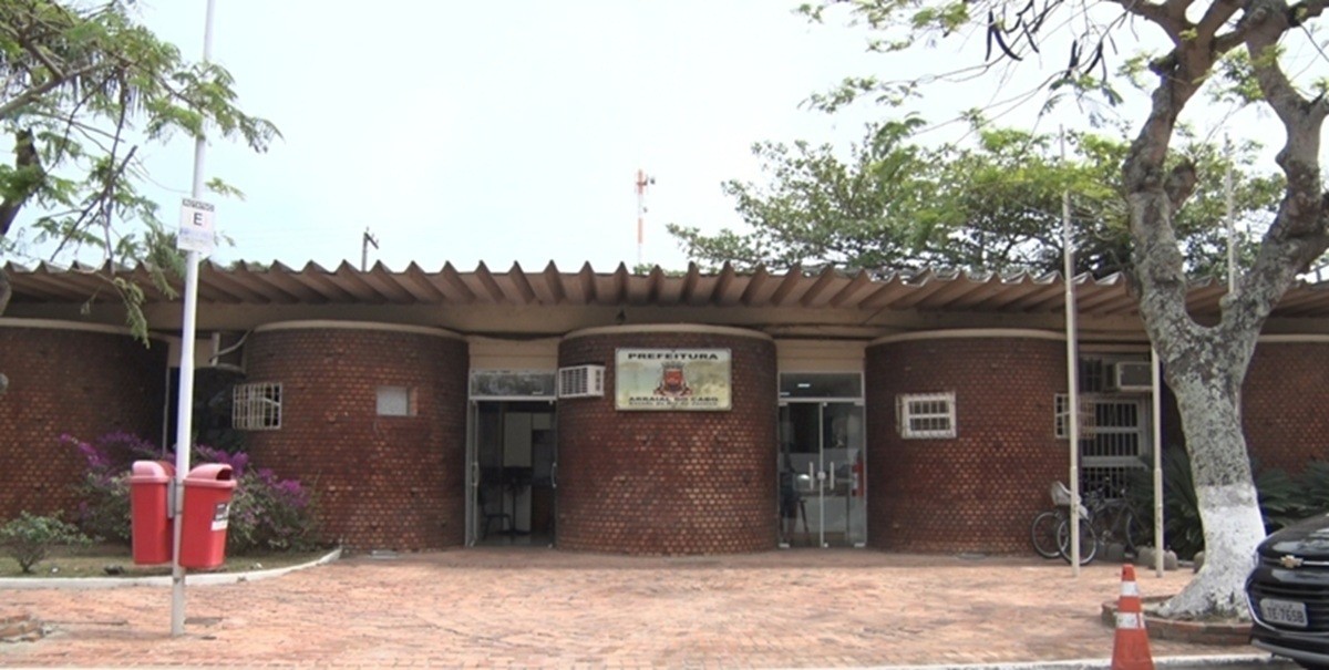 Arraial do Cabo abre concurso público com 73 vagas e salários de até R$ 9,4 mil