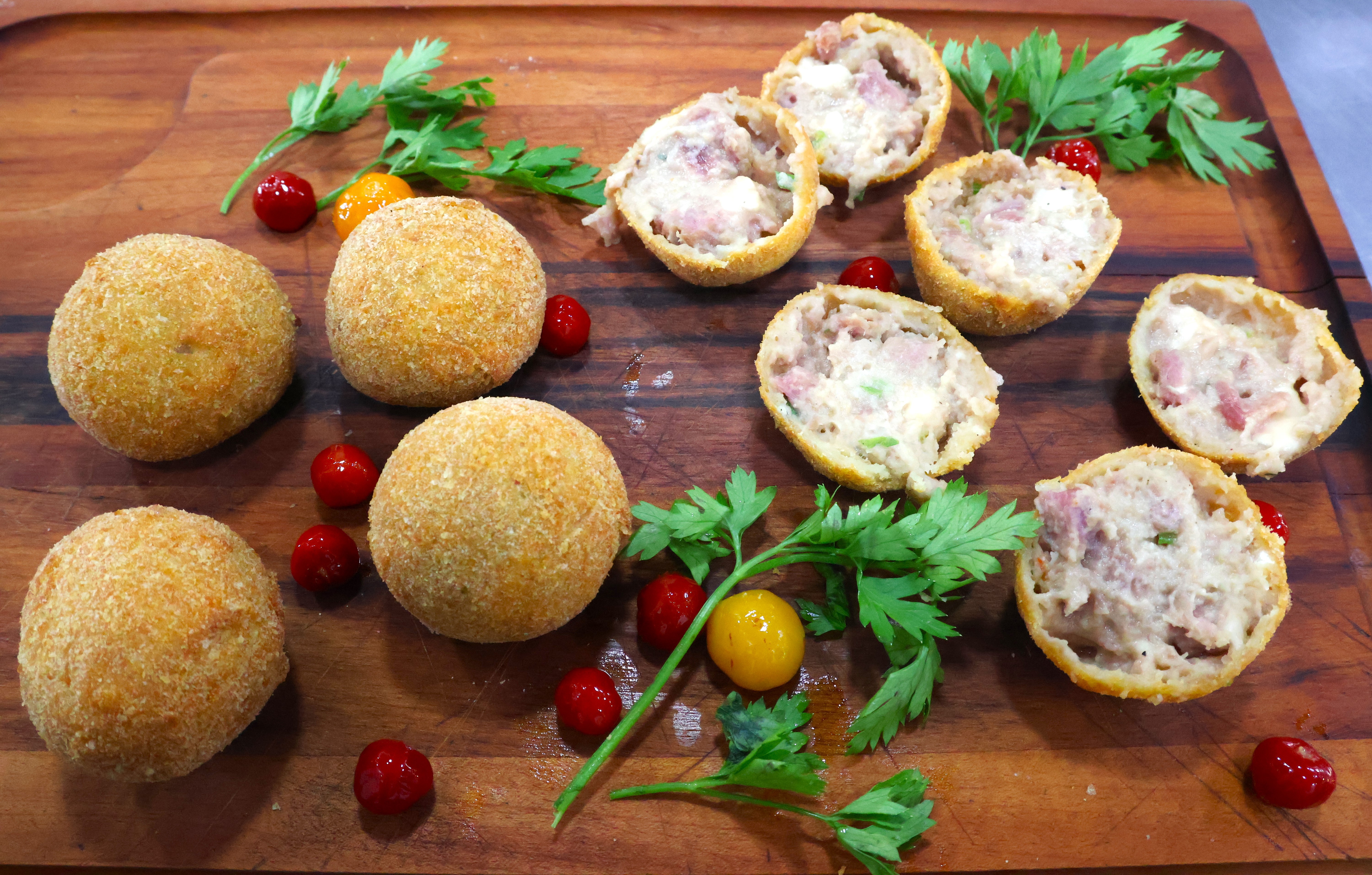 Chef cria bolinho inspirado na linguiça cuiabana para celebrar aniversário de 174 anos de Rio Preto; veja receita