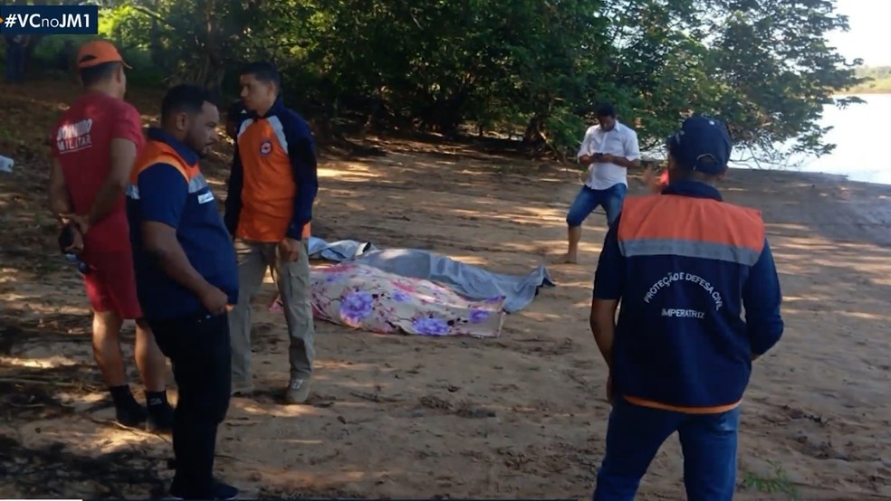 Encontrados os corpos das quatro pessoas que desapareceram após barco virar no rio Tocantins no MA — Foto: Reprodução/TV Mirante