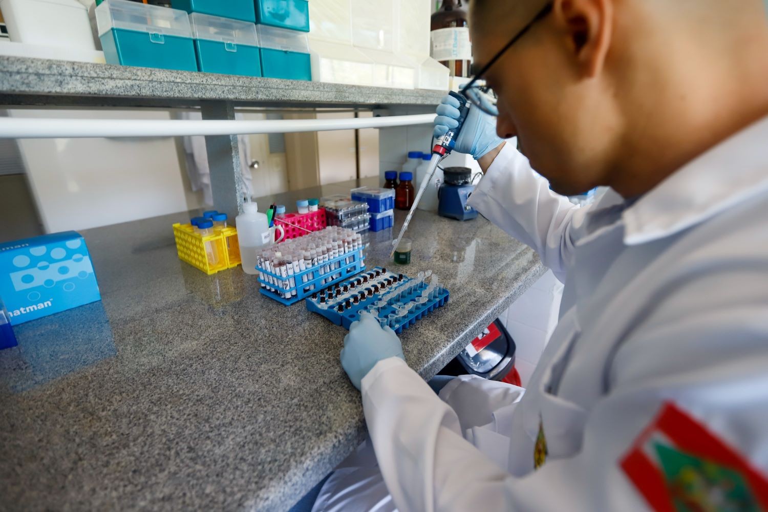 Anvisa inclui 2 substâncias achadas em 'jujubas mágicas' apreendidas em SC na lista de proibidas no Brasil