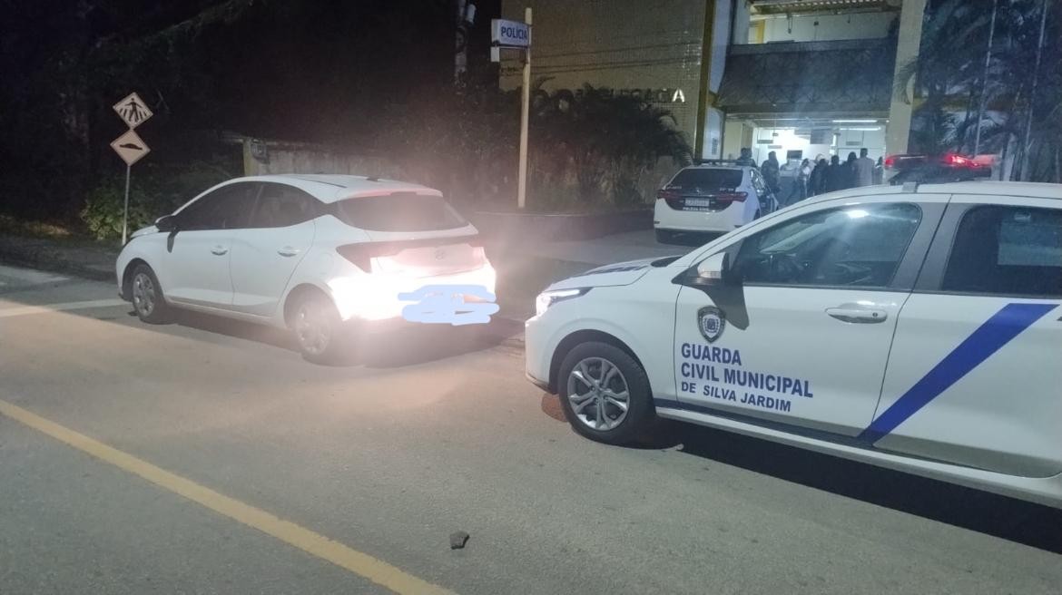 Grupo acusado de aplicar golpes em idosos é detido pela Guarda Municipal de Silva Jardim